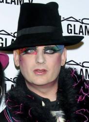 NbNŊg\ ( .jpg / 23.7KB )